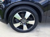Used 2019 Volvo XC40 T5 Momentum image 3