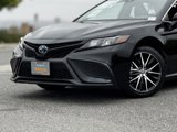 Used 2024 Toyota Camry SE image 3