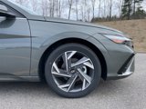 New 2025 Hyundai Elantra SEL image 4