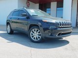 Used 2016 Jeep Cherokee Limited image 2