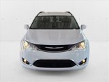 Used 2017 Chrysler Pacifica Touring-L w/ Tire & Wheel Group image 2