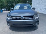 Used 2018 Volkswagen Tiguan SE w/ 18" Alloy Wheels Package image 2