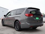 Used 2020 Chrysler Pacifica Touring w/ S Appearance Package image 3