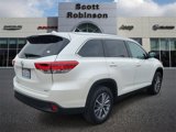 Used 2019 Toyota Highlander XLE image 4