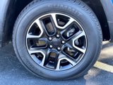 Used 2021 Jeep Compass Trailhawk image 3