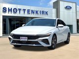 Used 2024 Hyundai Elantra SEL w/ Convenience Package image 3