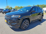 Certified 2024 Jeep Compass Limited w/ High Altitude Package image 3