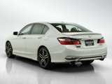 Used 2017 Honda Accord Touring image 3