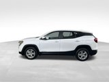 Used 2022 GMC Terrain SLE image 2