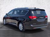 Used 2018 Chrysler Pacifica Touring-L image 5