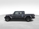 Used 2020 Jeep Gladiator Overland image 2