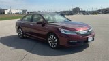 Used 2017 Honda Accord Touring image 2