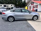 Used 2020 Ford Fusion SE image 4