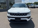 Used 2024 Jeep Compass Latitude image 3