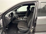 Used 2019 Jeep Grand Cherokee Laredo image 5
