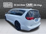 Used 2018 Chrysler Pacifica Limited w/ Advanced Safetytec Group image 3