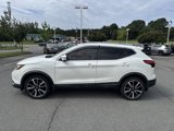 Used 2019 Nissan Rogue Sport SL w/ Premium Package image 2