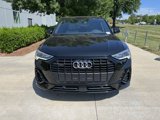 Used 2022 Audi Q3 2.0T Premium Plus w/ Premium Plus Package image 3