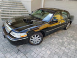 Used 2003 Lincoln Town Car Cartier image 4