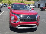 Used 2023 Mitsubishi Outlander SE image 3