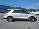 Used 2017 Ford Explorer Platinum image 2