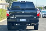 Used 2021 Nissan Titan SV image 5