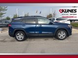 Used 2022 GMC Terrain SLE w/ Driver Convenience Package image 4