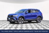 New 2024 Volkswagen Taos SE image 2