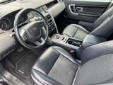 Used 2018 Land Rover Discovery Sport SE image 4