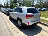 Used 2014 Kia Sorento LX image 3