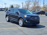 Used 2022 Ford Edge Titanium image 3