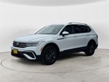 Used 2024 Volkswagen Tiguan SE image 3