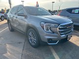 Used 2024 GMC Terrain SLT image 3