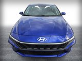 Used 2024 Hyundai Elantra SE image 2