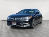 Used 2017 Honda Accord Sport image 2
