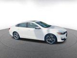 Used 2024 Chevrolet Malibu LT image 2
