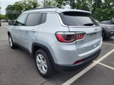 Used 2024 Jeep Compass Latitude image 4