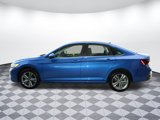 Used 2024 Volkswagen Jetta SE w/ Panoramic Sunroof Package image 4