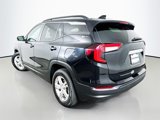 Used 2022 GMC Terrain SLE w/ Driver Convenience Package image 5