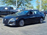 Used 2023 Nissan Altima 2.5 SV image 2