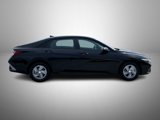 New 2025 Hyundai Elantra SE image 4