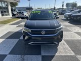 Used 2022 Volkswagen Taos SE image 2