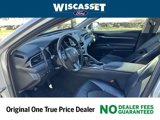 Used 2021 Toyota Camry SE image 4