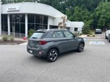 Used 2024 Hyundai Venue Limited image 3