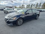 Used 2024 Nissan Altima 2.5 SV image 2