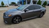 Used 2020 Toyota Camry SE image 4
