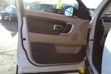 Used 2017 Land Rover Discovery Sport HSE image 6