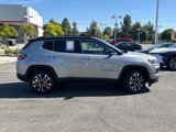 Used 2022 Jeep Compass Limited image 3