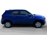 Certified 2024 Hyundai Venue SE image 6