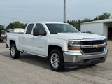 Used 2017 Chevrolet Silverado 1500 LT w/ Max Trailering Package image 3